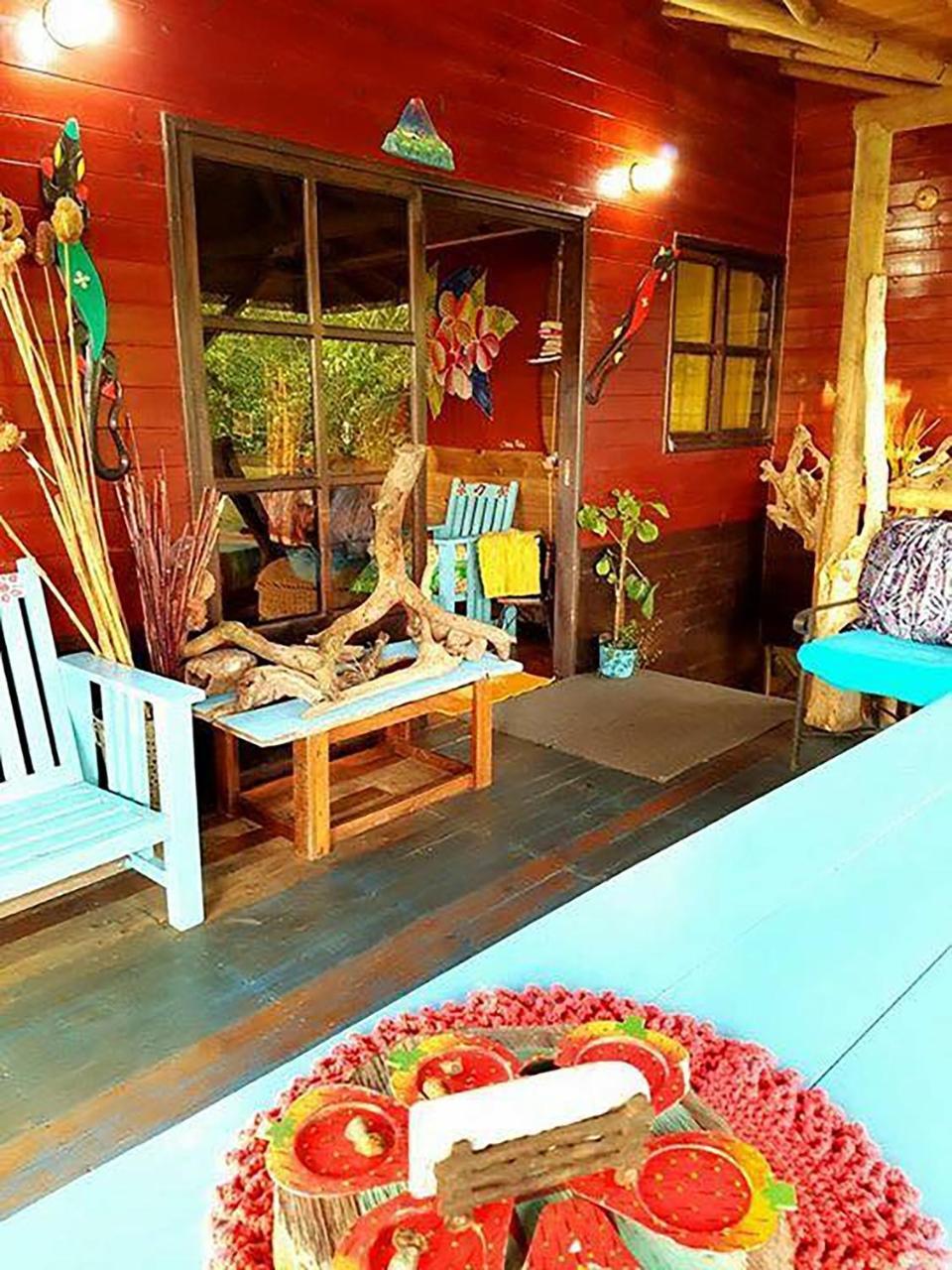 Wood House Hostel La Fortuna Exterior photo